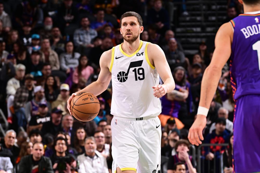 但他在美国 但他在美国