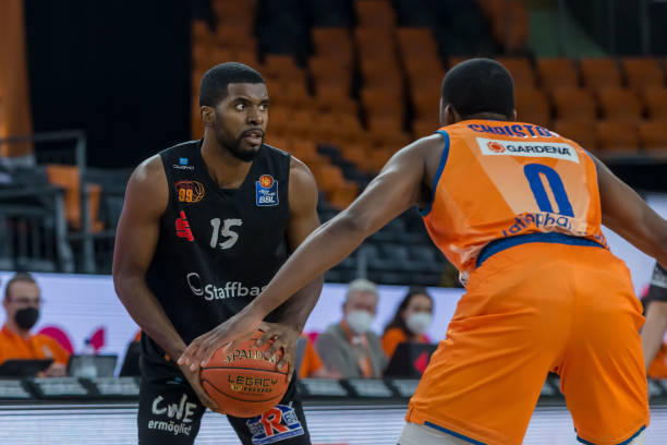 漫长赛季中 漫长赛季中