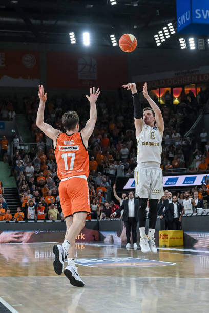 定瑞士赛女 定瑞士赛女