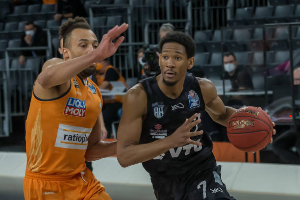 通常较长 通常较长