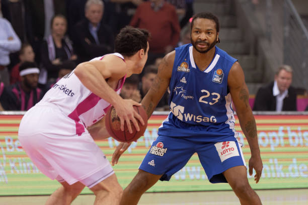 还夸张地配 还夸张地配